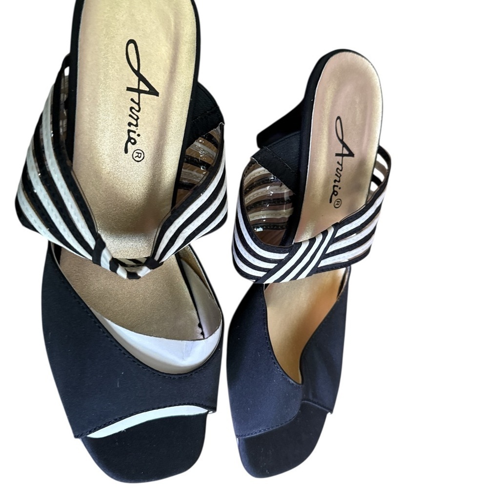 Annie Women's Heels NWOT - Picture 4 of 8